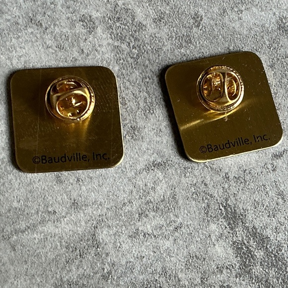 Set of 2 “You’re The Bee’s Knees” Pins - Picture 2 of 3